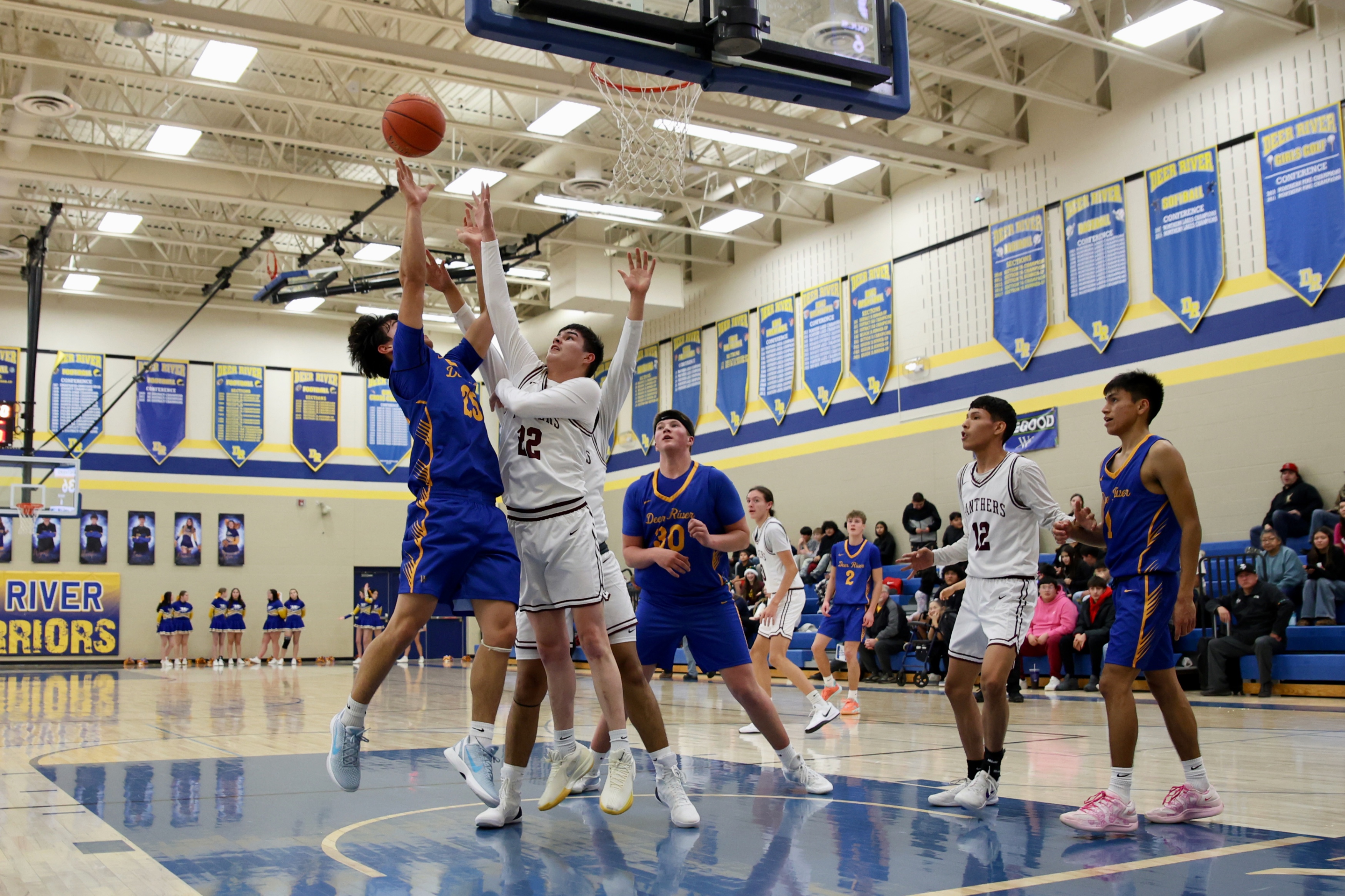 Bowstring to the hole